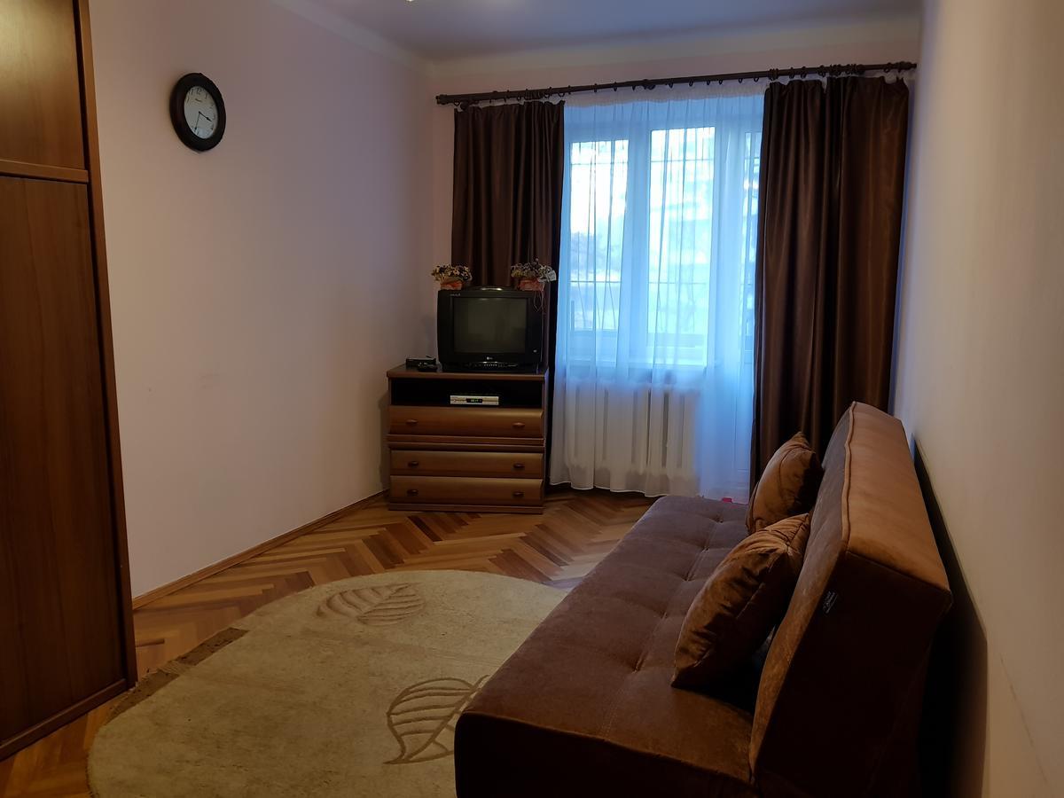 Apartment Gospitalna Street 2 Kijev Kültér fotó